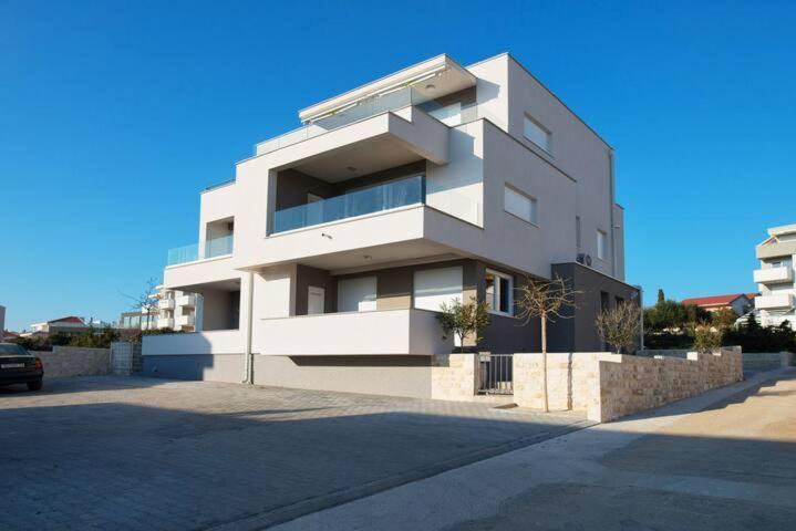 Blue Sky, Modern Sea View Apartment Novalja Dış mekan fotoğraf
